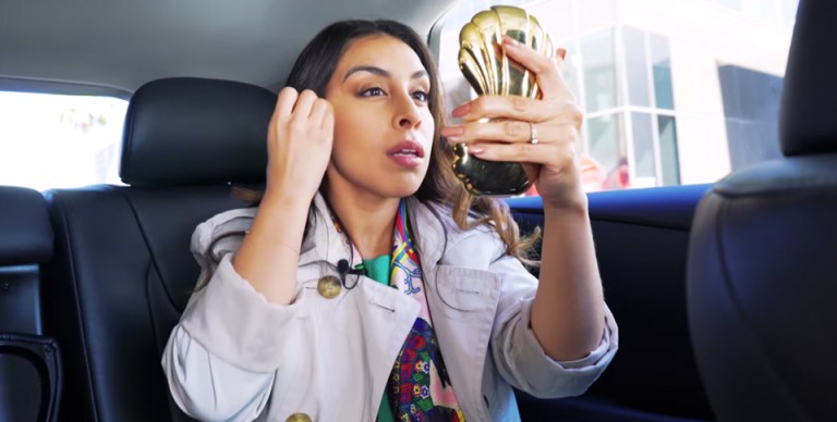 On the Go? Here's How to Do Your Makeup in an Uber